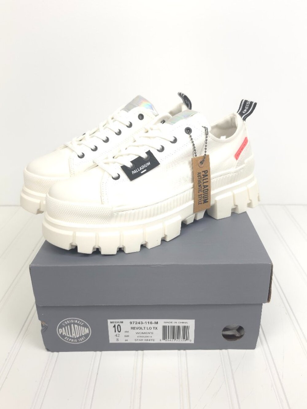 NIB Women's Palladium Revolt Lo TX Platform Laceup Sneakers Size 10 - Picture 3 of 12